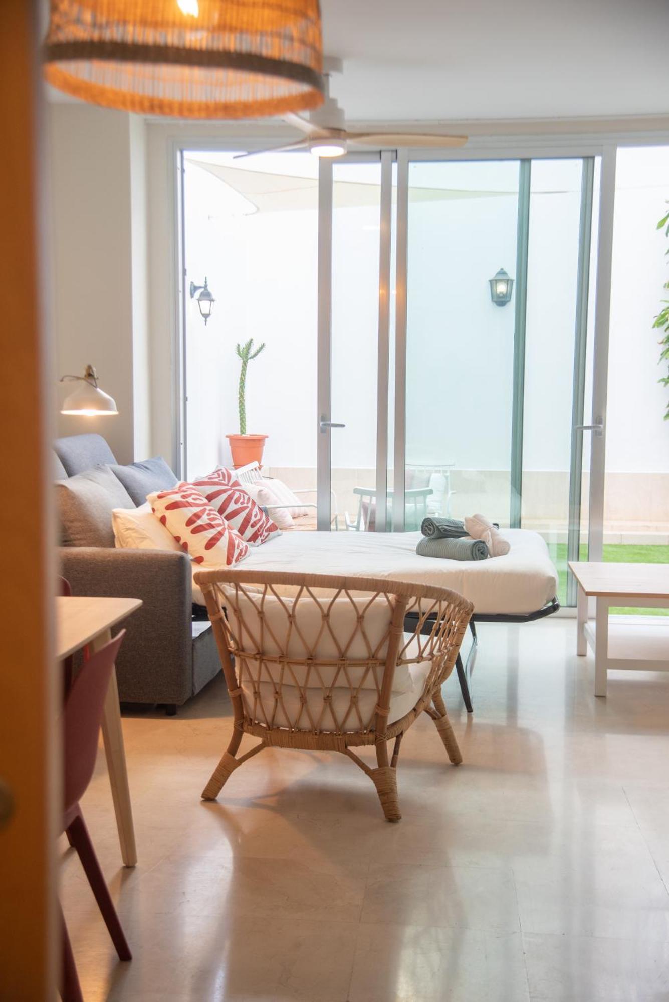 Tentudia Charming Apartments With Private Roof-Top Or Patio In San Bernardo By Ocityzen Siviglia Esterno foto
