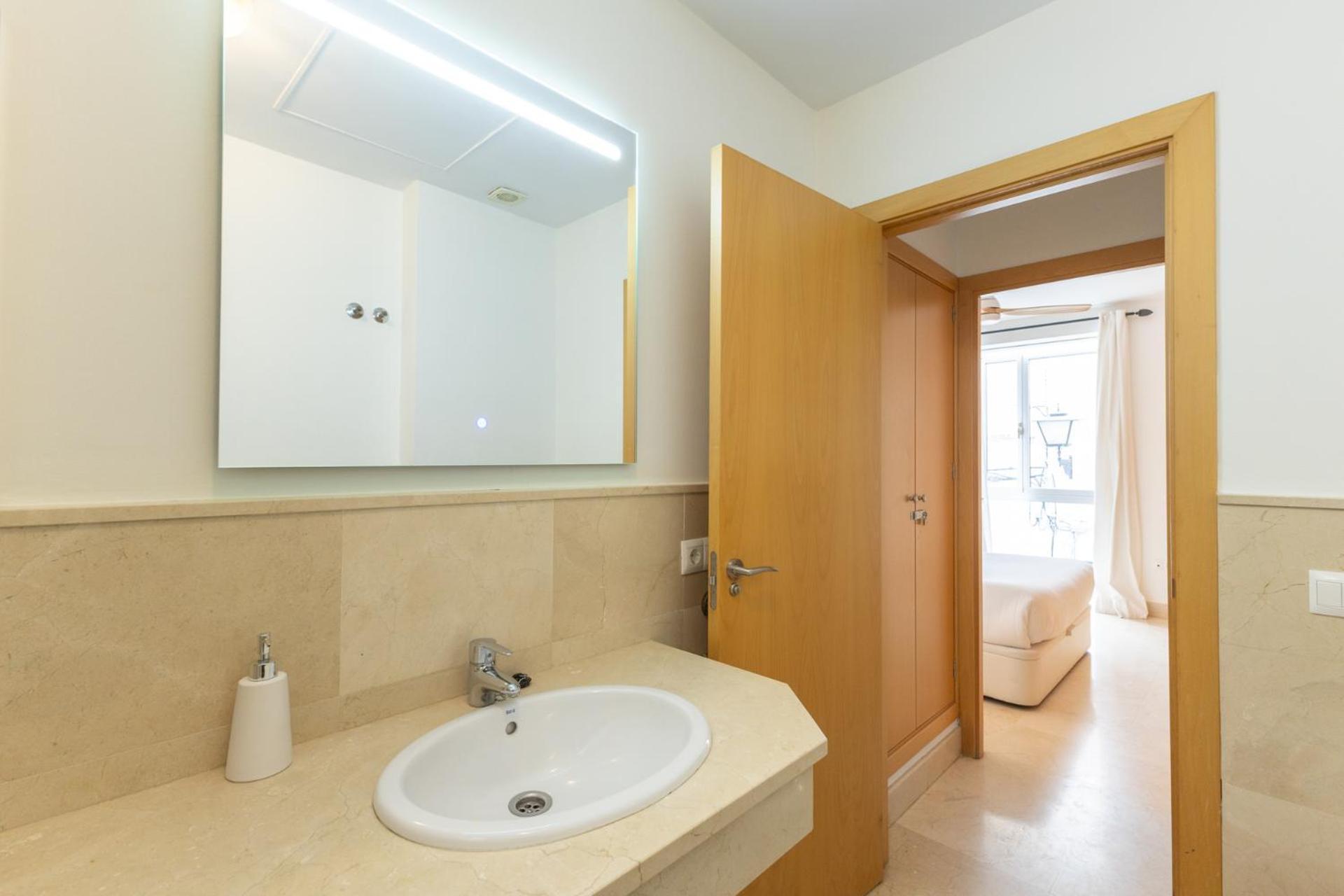 Tentudia Charming Apartments With Private Roof-Top Or Patio In San Bernardo By Ocityzen Siviglia Esterno foto