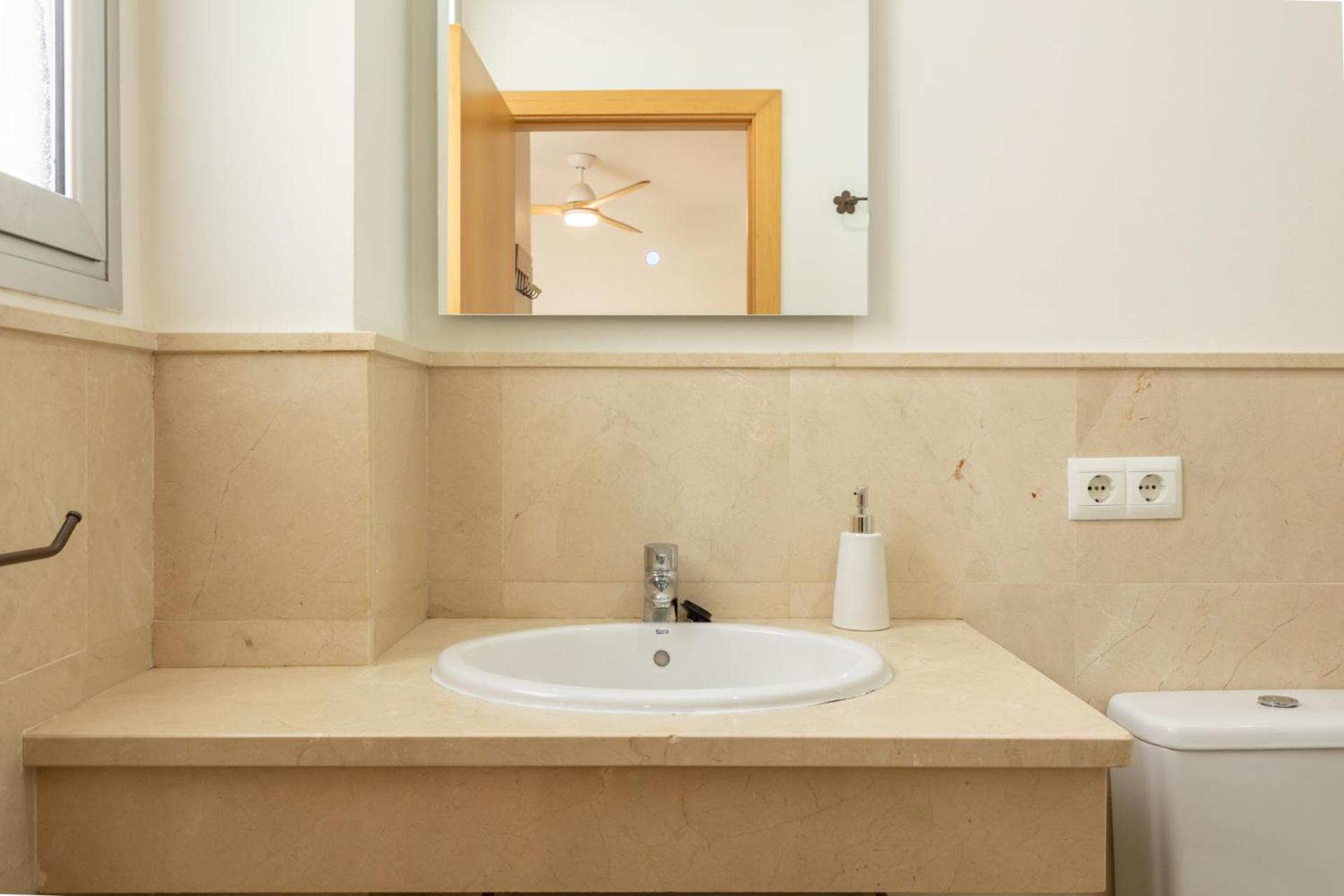 Tentudia Charming Apartments With Private Roof-Top Or Patio In San Bernardo By Ocityzen Siviglia Esterno foto