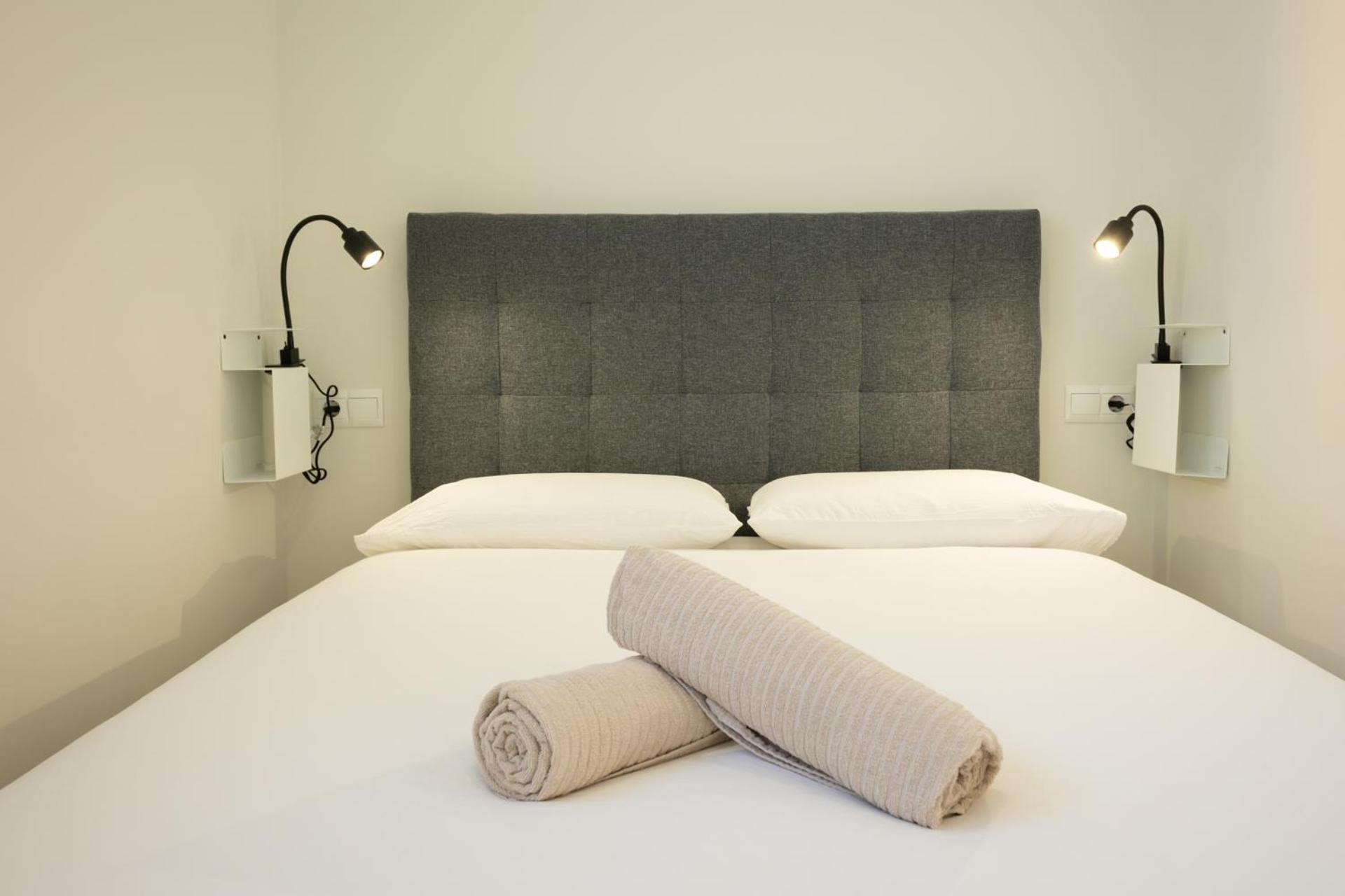 Tentudia Charming Apartments With Private Roof-Top Or Patio In San Bernardo By Ocityzen Siviglia Esterno foto